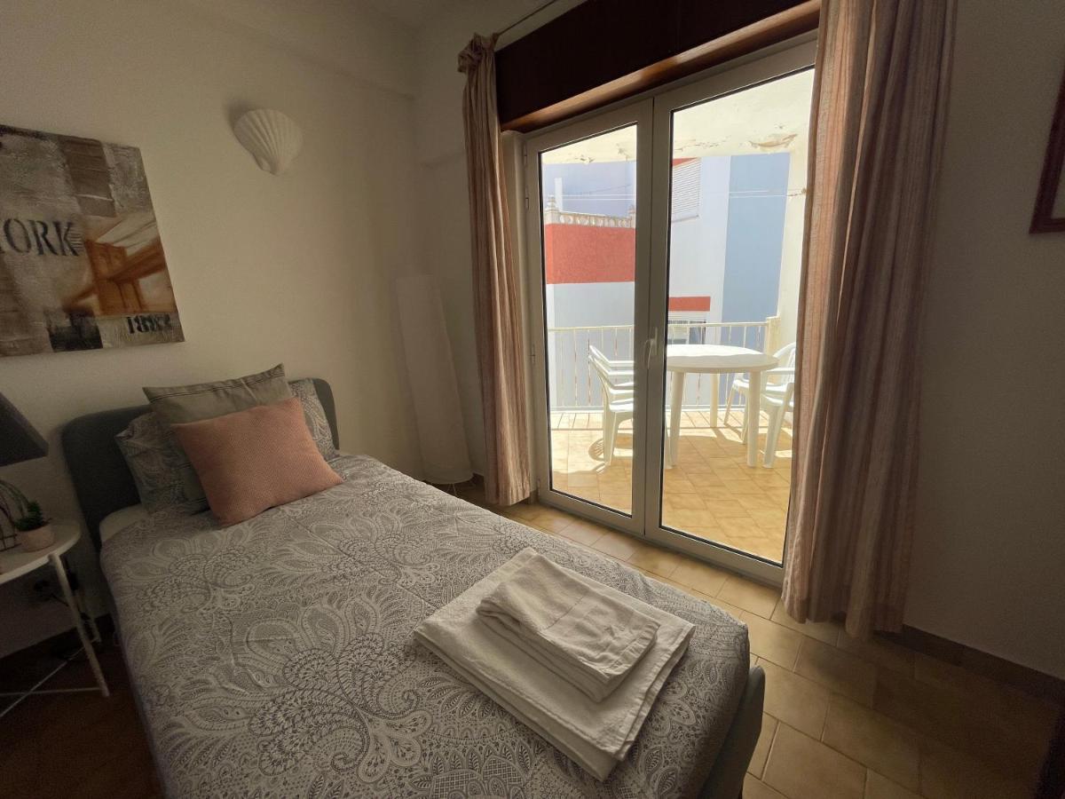 M&M'S Cosy Apartment - Sea View Senhora da Luz 외부 사진