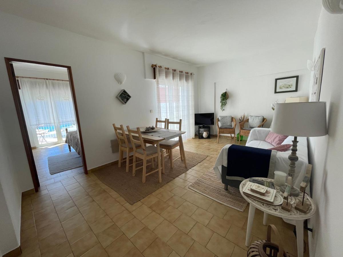 M&M'S Cosy Apartment - Sea View Senhora da Luz 외부 사진
