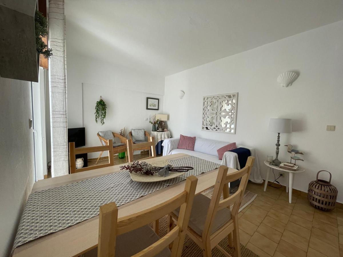 M&M'S Cosy Apartment - Sea View Senhora da Luz 외부 사진
